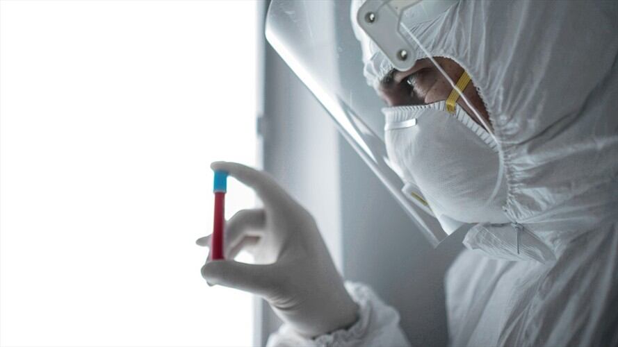 El Ministerio de Salud publicó los lineamientos que debe seguir el personal de salud para la aplicación de pruebas de coronavirus. Foto: Getty Images