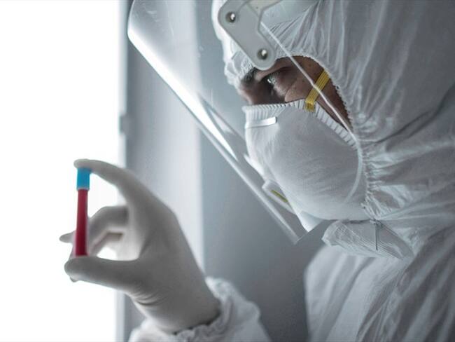 El Ministerio de Salud publicó los lineamientos que debe seguir el personal de salud para la aplicación de pruebas de coronavirus. Foto: Getty Images