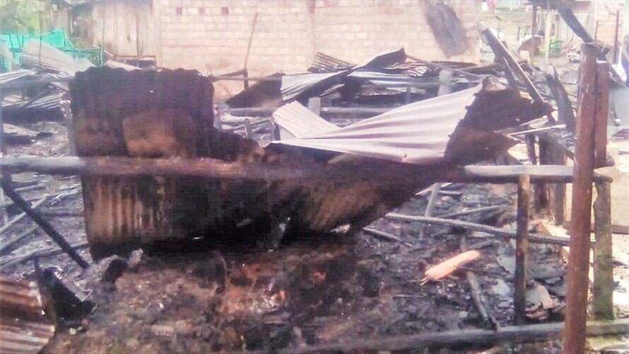 Cuatro viviendas fueron incineradas en la reacción de los familiares de las víctimas . Foto: Cortesía Cococauca