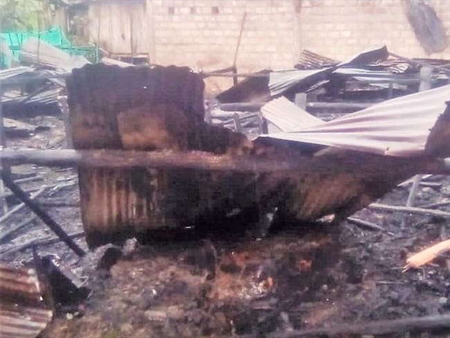 Cuatro viviendas fueron incineradas en la reacción de los familiares de las víctimas . Foto: Cortesía Cococauca