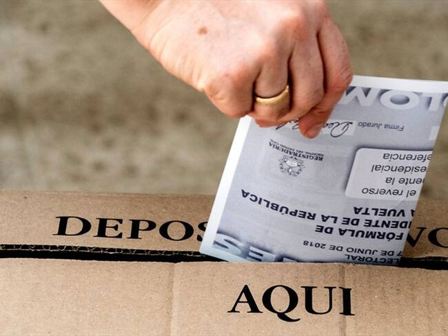 ¿Cuáles son las implicaciones de la implementación de firma y huella para votar?