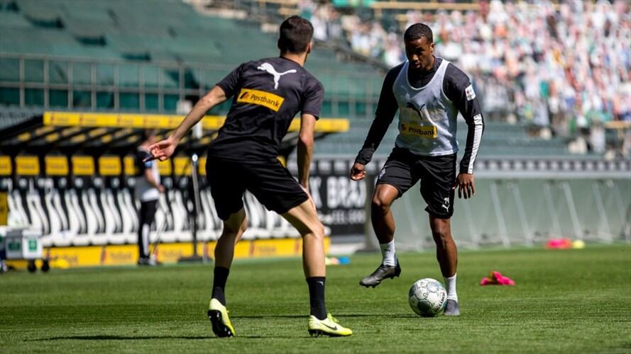 El Gobierno Alemán ya dio la autorización para que se cumplan las nueve jornadas restantes de la Bundesliga. Foto: Getty Images