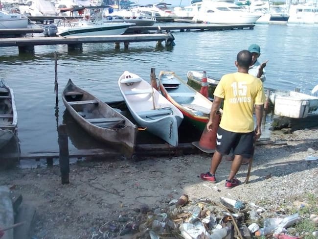 Pescadores de los barrios El Zapatero y La Cuchilla manifestaron su inconformidad por considerar que estas obras les generarán afectaciones. Foto: Asopez