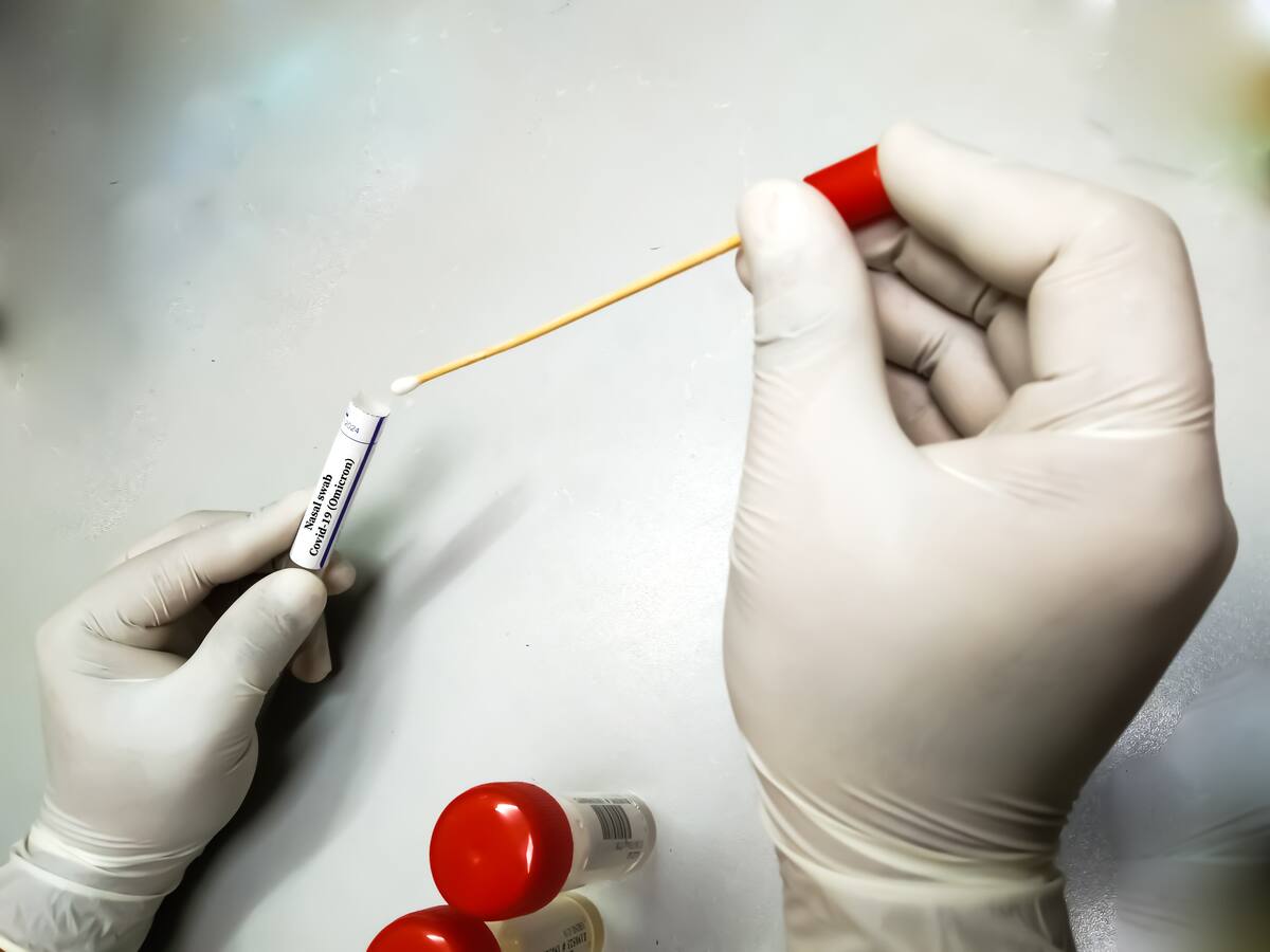 Reino Unido volverá a exigir el uso del tapabocas por la variante Ómicron