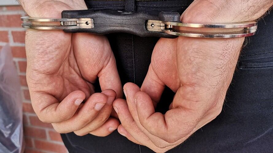 Las capturas se presentaron durante el allanamiento de tres inmuebles en el barrio Santana de Quibdó/ Imagen de referencia. Foto: Getty Images