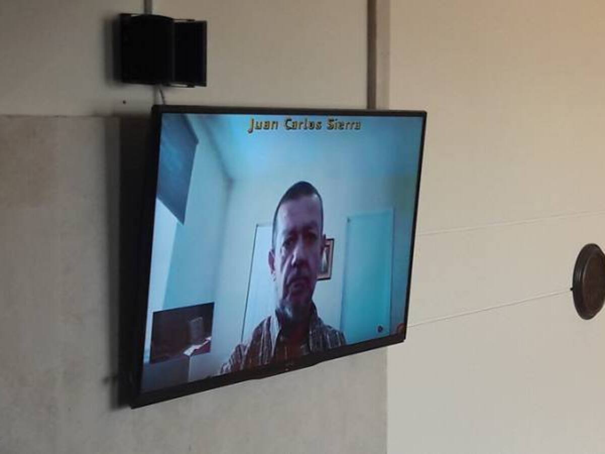 Alias ‘Tuso’ Sierra asegura que la Corte “no lo volvió a buscar” por el caso Uribe