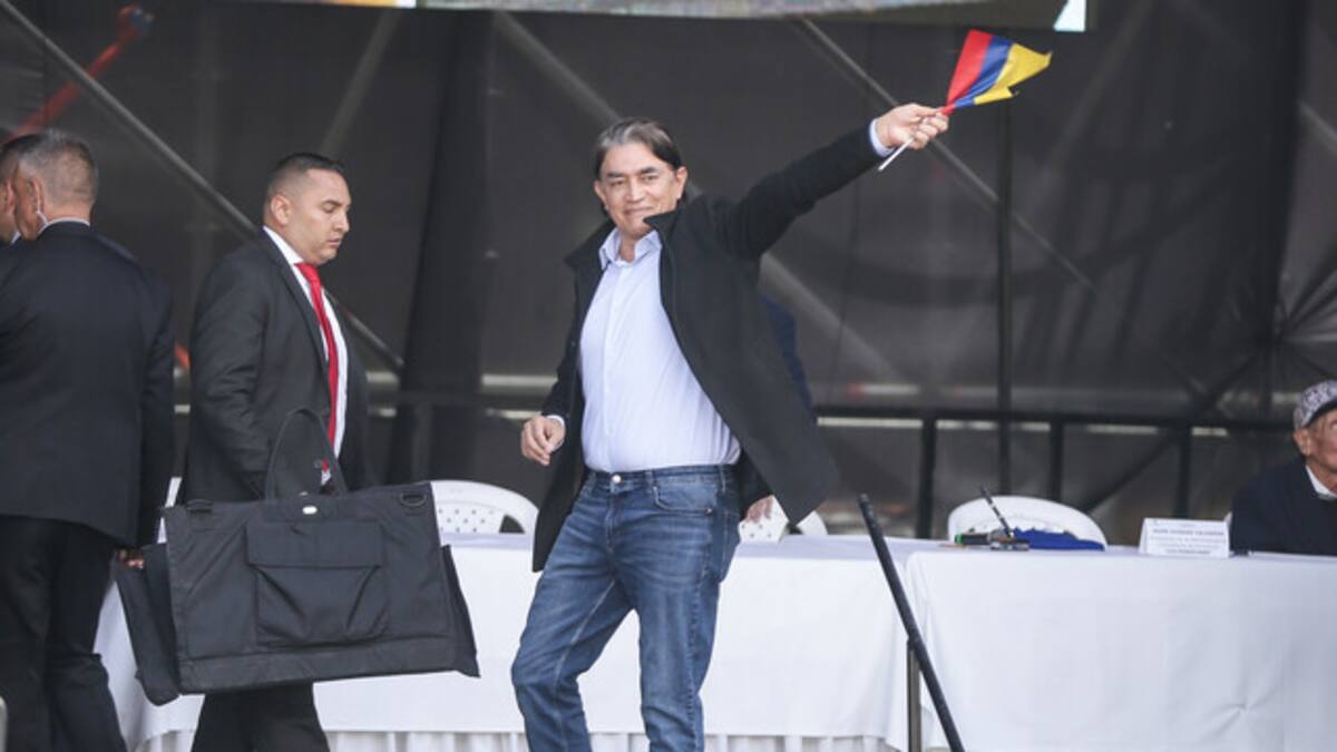 Se conoció la fecha en la que Gustavo Bolívar saldría de su cargo como director del DPS