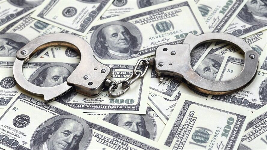 Según la información oficial del Departamento del Tesoro, la plata de los cargamentos de droga habría sido blanqueada en clubes nocturnos. Foto: Getty Images / MYKHAILO POLENOK