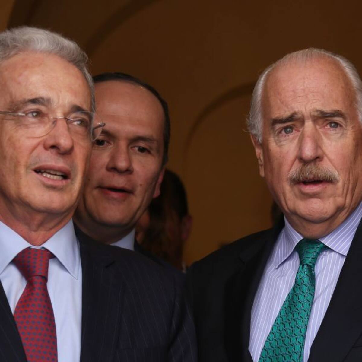 Expresidentes Uribe y Pastrana llamados a declarar en juicio contra el coronel Mejía en la JEP