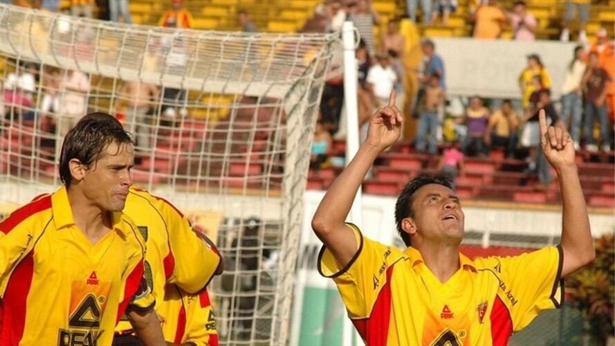 Clubes, jugadores e hinchas despiden a Jhon Mario Ramírez. Foto: Colprensa