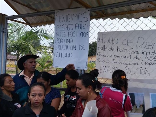 Los manifestantes aseguraron que las directivas del plantel y las autoridades municipales no han solucionado la falta de un docente. Foto: Cortesía Pedro Ceballos