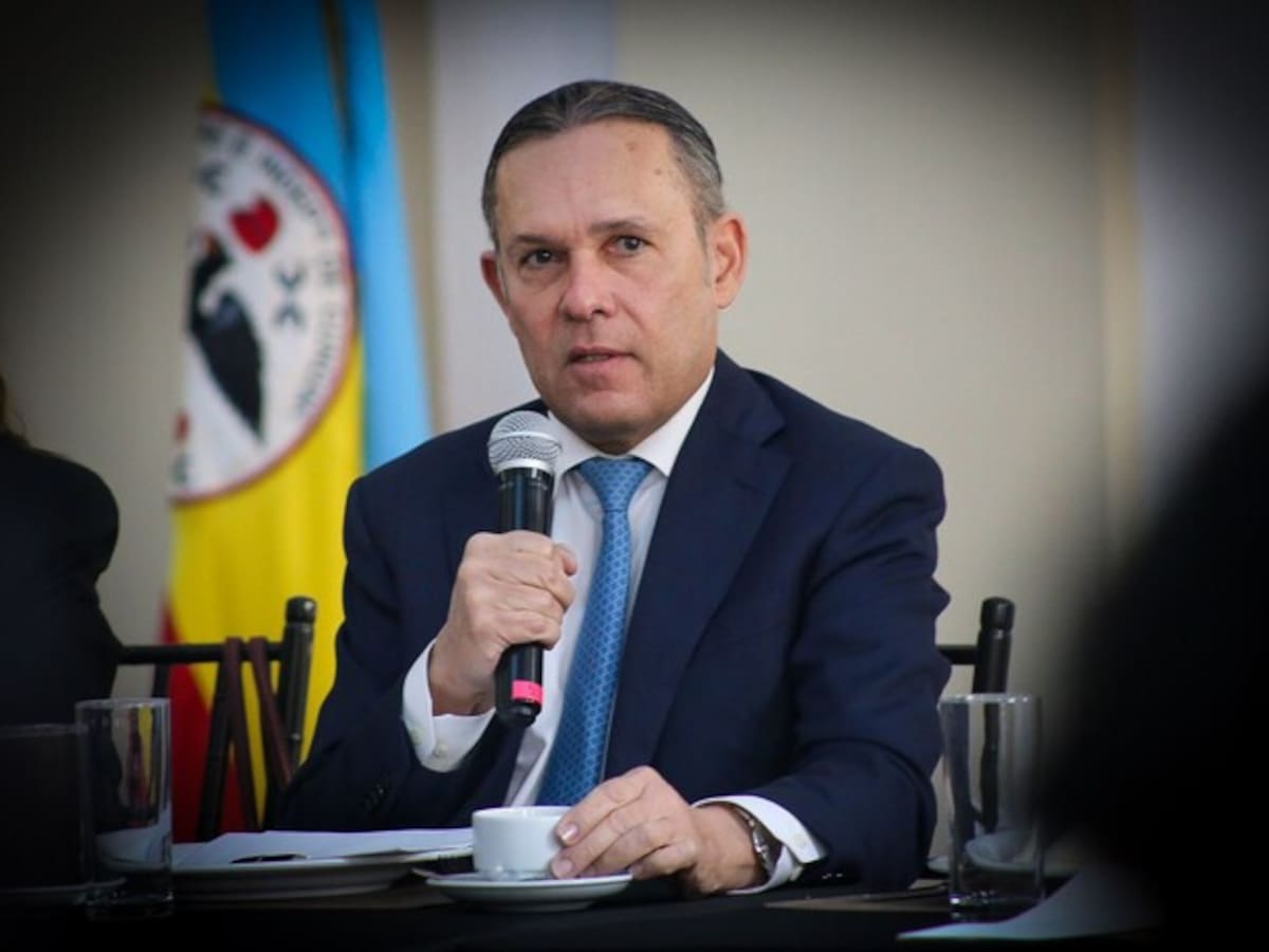 No se puede obligar al Congreso a aprobar una reforma tributaria a ciegas: Efraín Cepeda