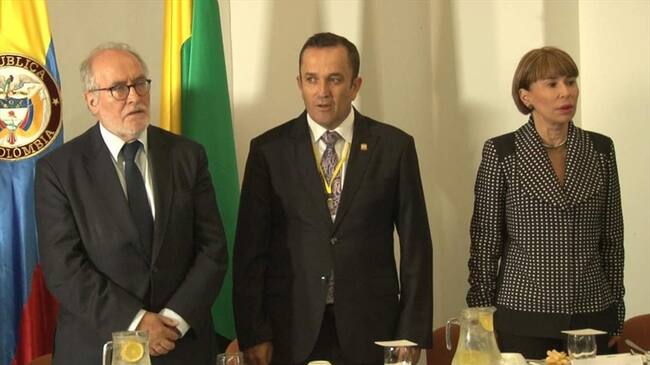 La ministra Alicia Arango comunicará al presidente Iván Duque las principales preocupaciones de las diferentes centrales obreras del país. Foto: Adrián Rodríguez