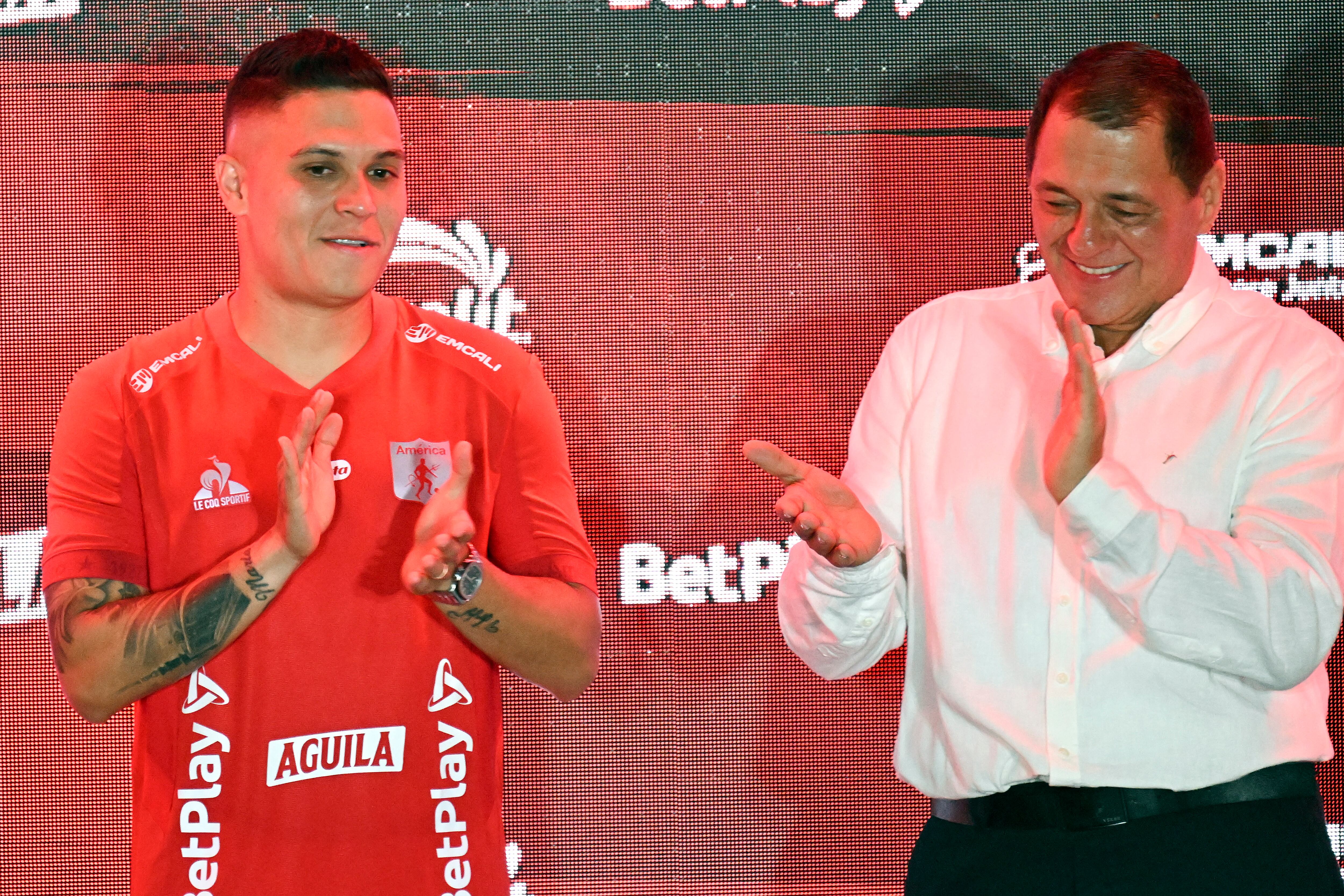 Juan Fernando Quintero y Tulio Gomez- (Photo by JOAQUIN SARMIENTO/AFP via Getty Images)