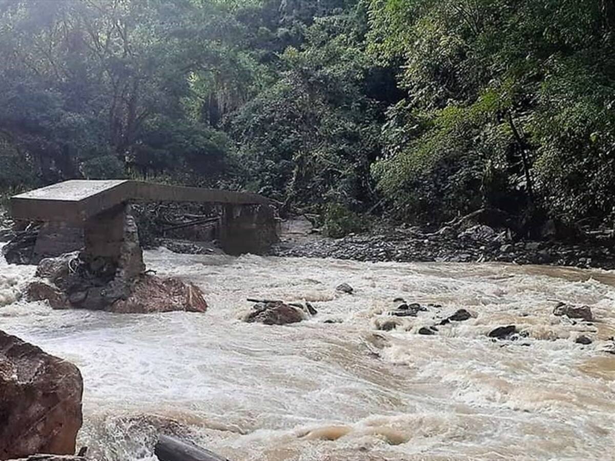 Más de 600 familias incomunicadas por derrumbes en El Tambo, Cauca