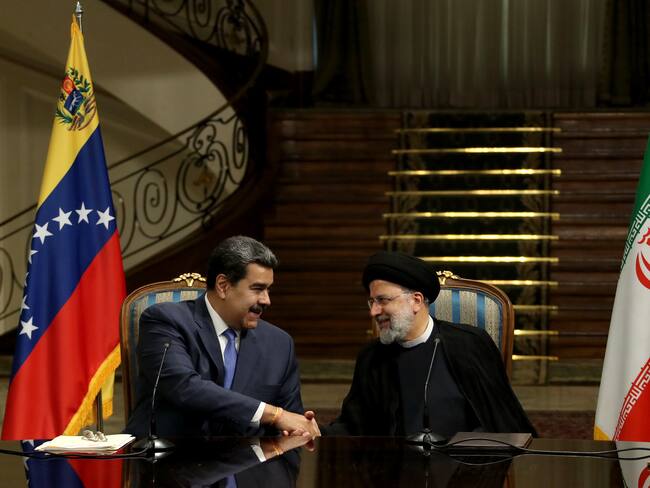 Irán y Venezuela firmaron acuerdo de cooperación por 20 años en diversos campos. Foto: EFE