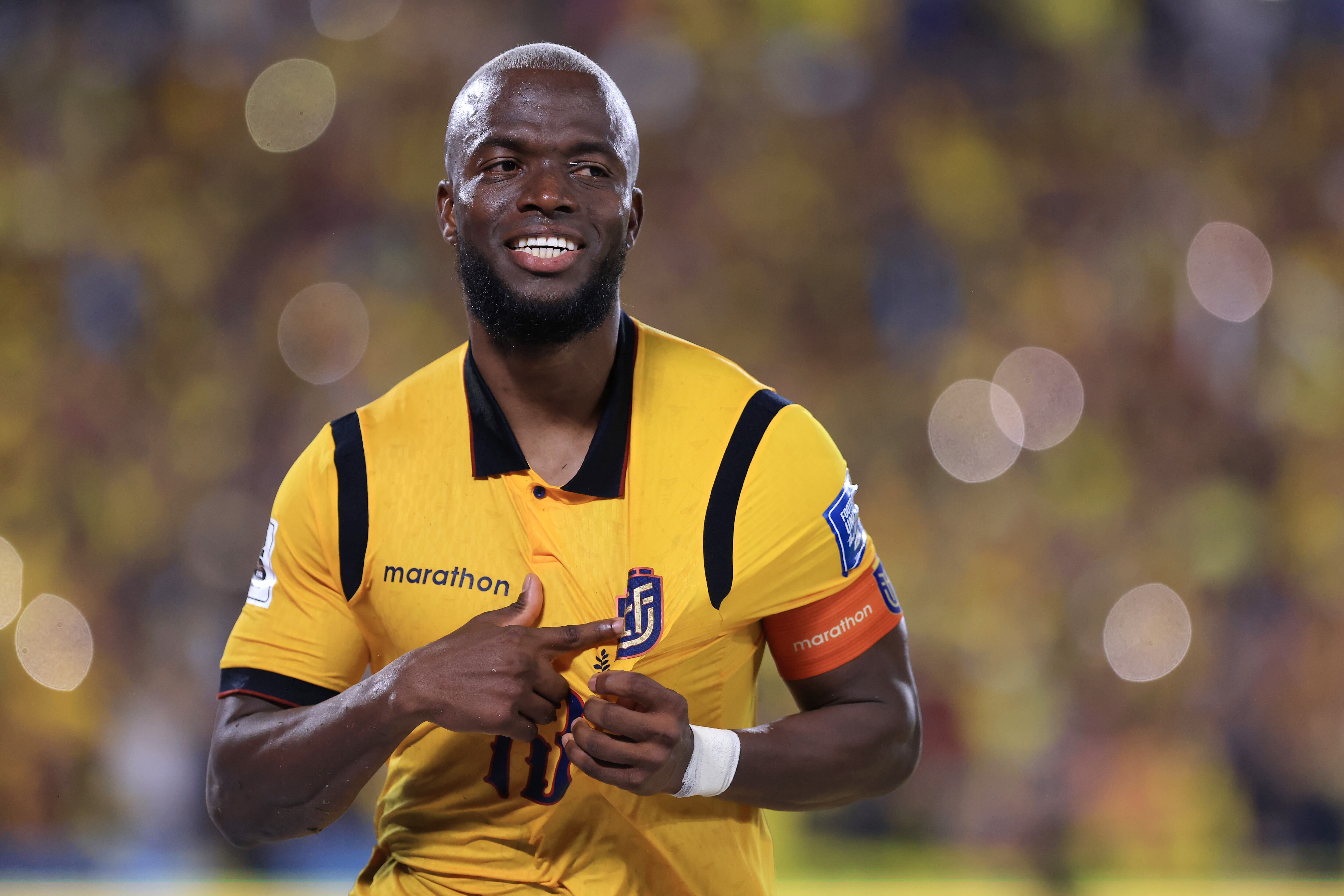 Enner Valencia celebra su gol ante Argentina en Guayaquil. FOTO: Franklin Jacome/Getty Images