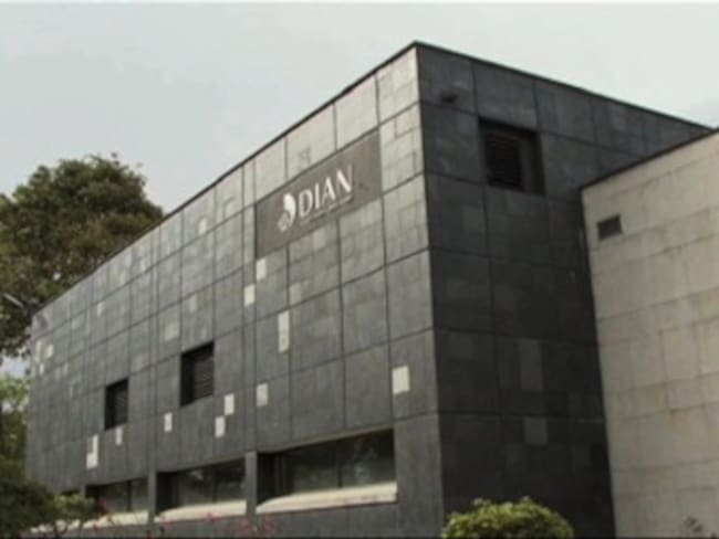 Dian reportó a 16 empresas por presunta defraudación a derechos de autor