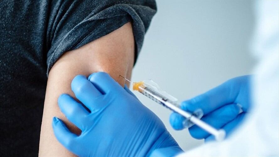 Mi Vacuna, la plataforma en la que podrá saber cuándo podrá ser vacunado contra el COVID-19 en Colombia. Foto: Getty Images