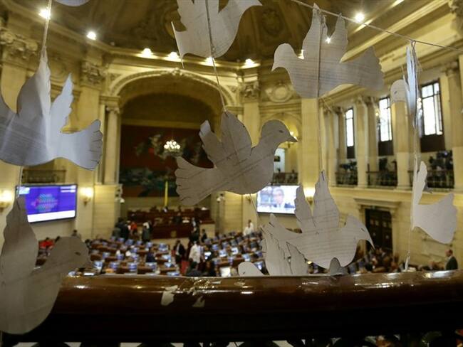 La Alianza Verde, en cabeza de la representante a la Cámara, Juanita Goebertus, radicó una proposición para convocar a las autoridades encargadas de la implementación de los acuerdos de paz con las Fa. Foto: Colprensa