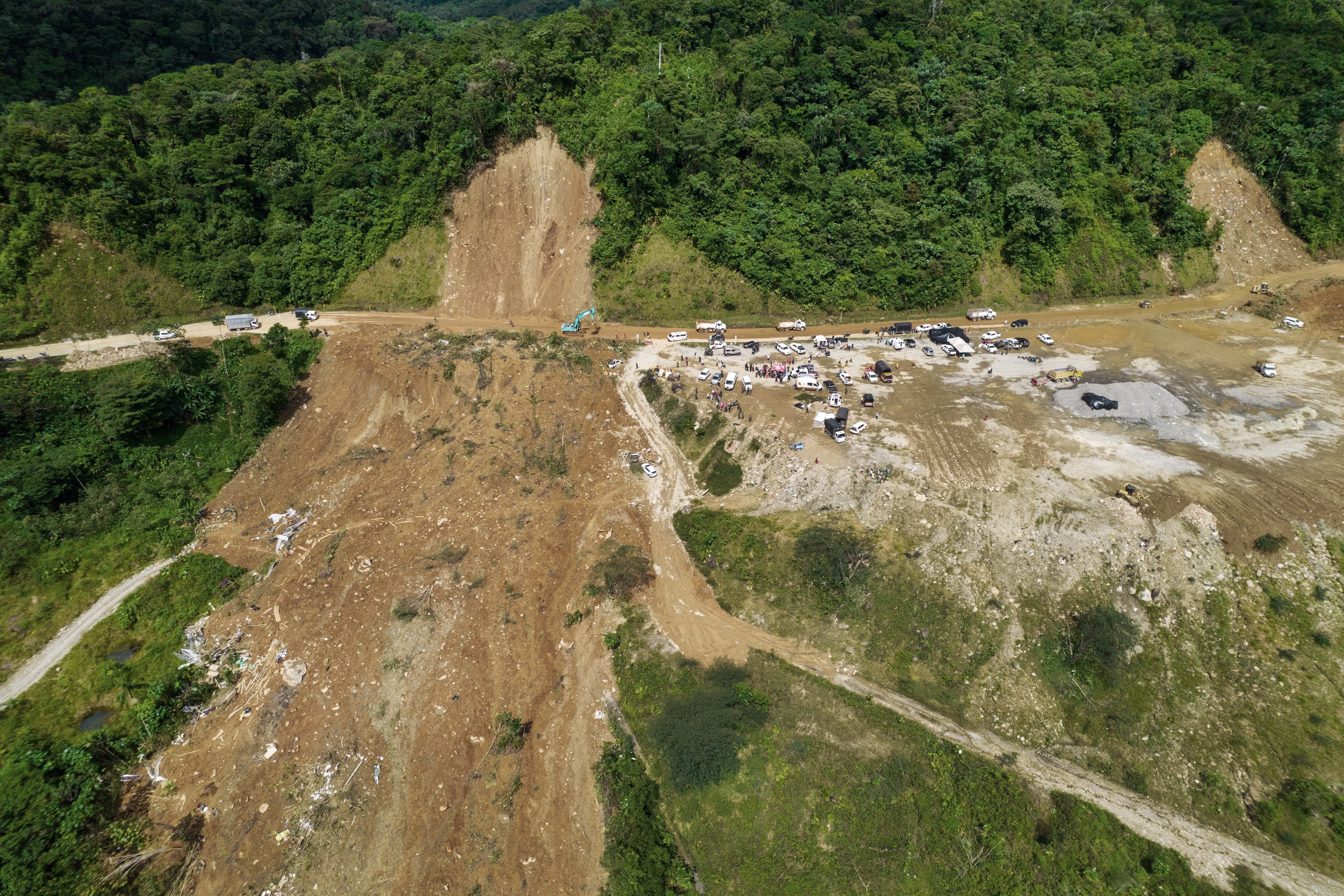 Deslizamiento de tierra en la vía Quibdó - Medellín. Foto: EFE/ Gobernación del Chocó