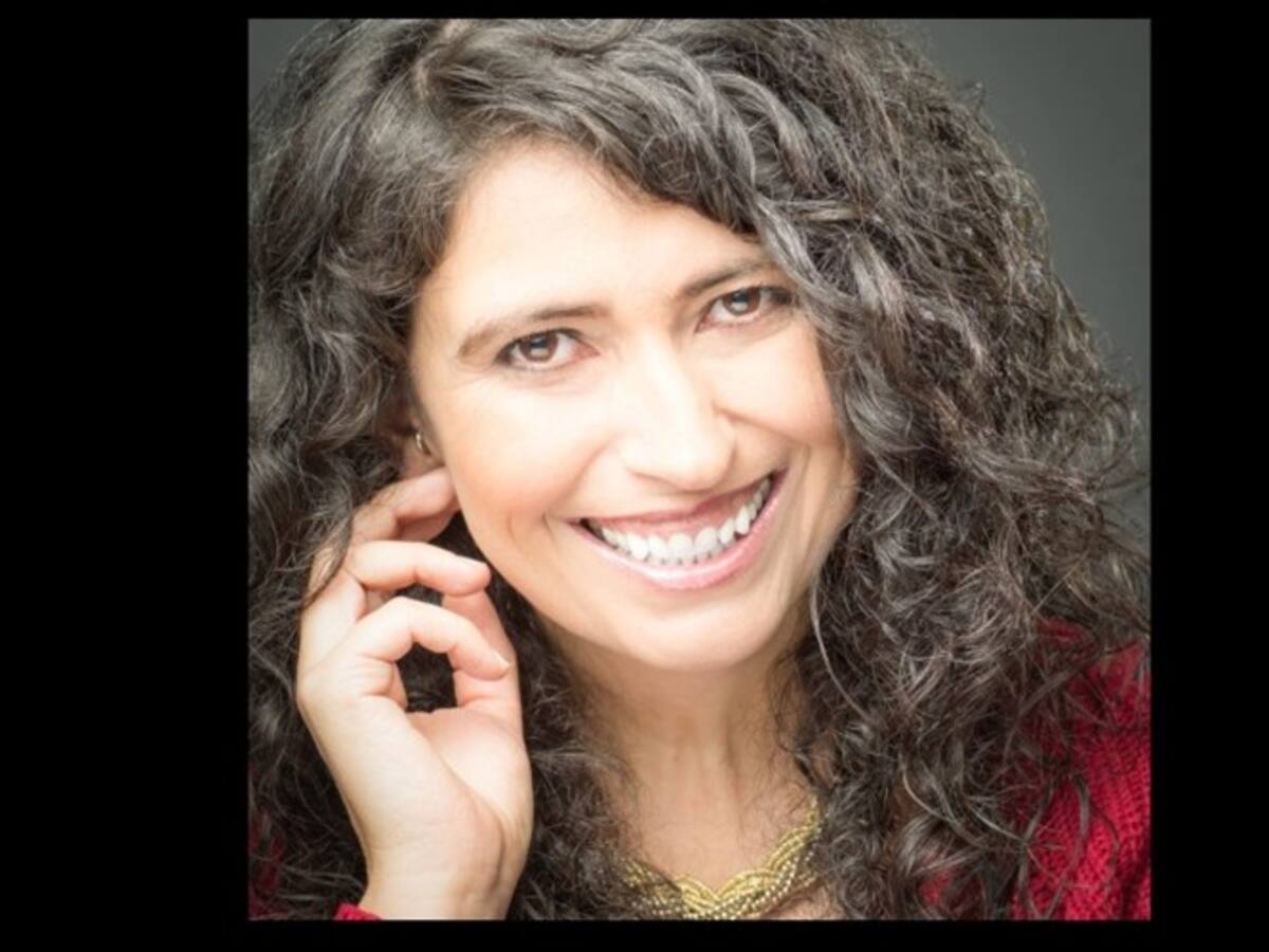 Diana Díaz, especialista en comunicación y educación, es #UnaMujerW