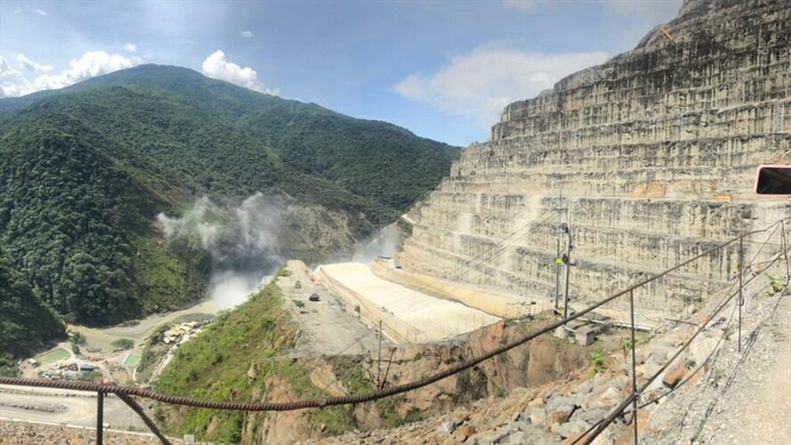 El presidente Iván Duque aseguró que la primera turbina de generación de energía comenzará a operar en junio del 2022. Foto: Ana María Londoño