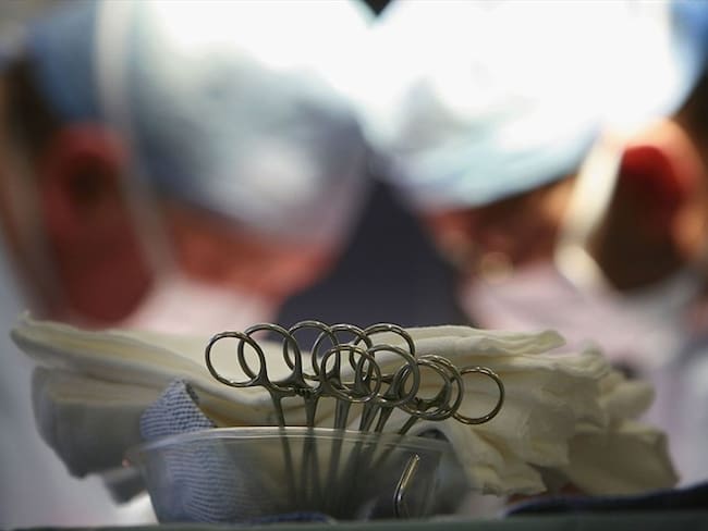 Víctimas de malos procesos quirúrgicos denuncian al doctor Ricardo Urazan