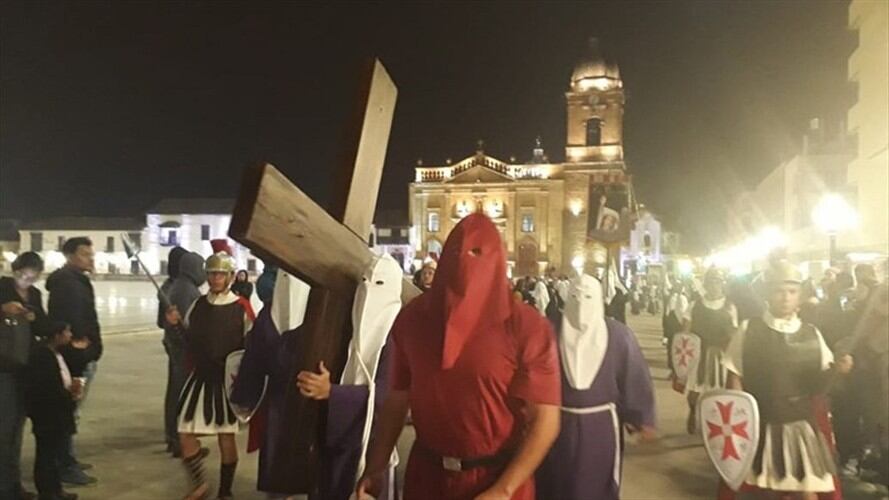 La decisión se da luego de mesas de trabajo con la Iglesia Católica. . Foto: W