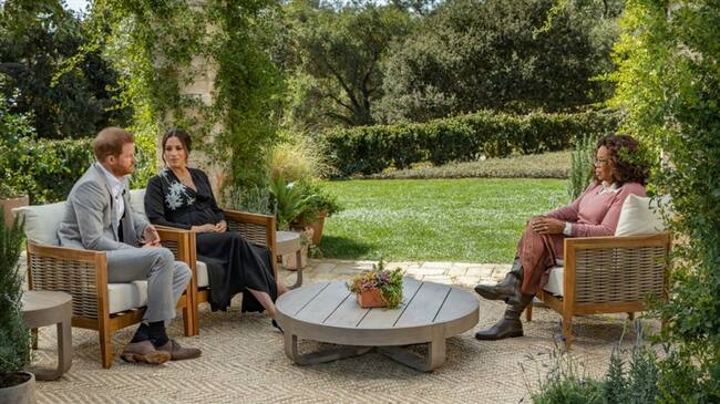 En la entrevista, Meghan Markle dice que la familia real estaba preocupada por la “piel oscura” de su hijo.. Foto: Harpo Productions/Joe Pugliese via Getty Images