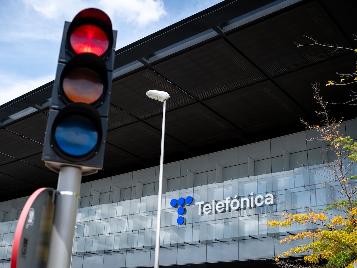 Telefónica anunció plan validado por los sindicatos para suprimir 5.500 empleos en España