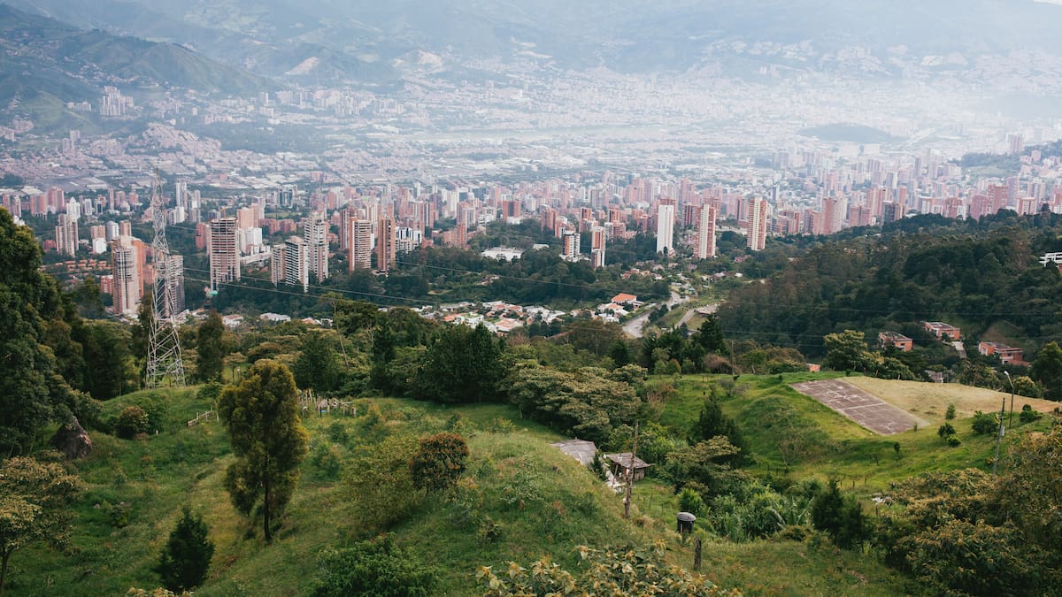 Gremio de hoteles rechaza presunta explotación sexual de niñas en Medellín