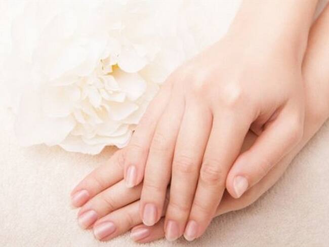 Las uñas saludables tienen un color rosado.. Foto: BBC Mundo