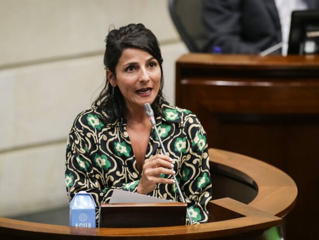 Ministra de Minas y Energía, Irene Vélez en debate de moción de censura. 22 de marzo de 2023. Foto: Colprensa.