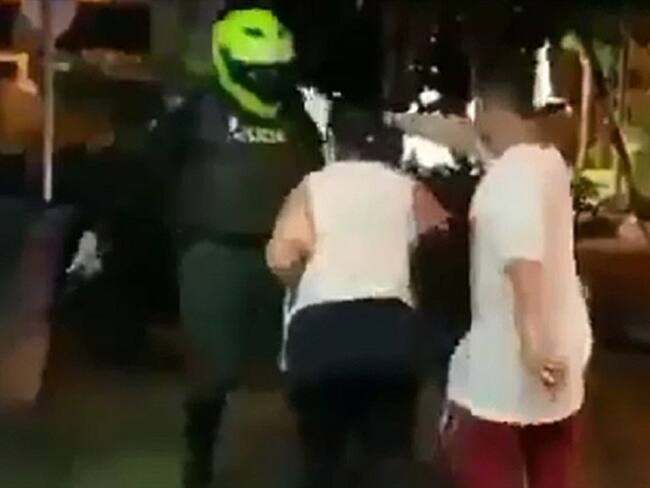 El abogado Leyder manifestó en Sigue La W que no se ha logrado identificar a los policías involucrados en el hecho. . Foto: Captura video