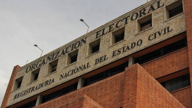 Vega explicó que las pruebas piloto con miras a cambiar el sistema de votación en el país empezarán este mismo año. Foto: Colprensa