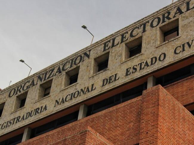 Vega explicó que las pruebas piloto con miras a cambiar el sistema de votación en el país empezarán este mismo año. Foto: Colprensa