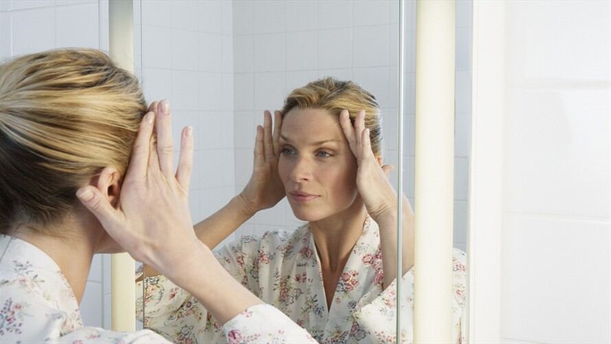 Estos son los desconocidos hábitos que pueden generar arrugas. Foto: Getty Images