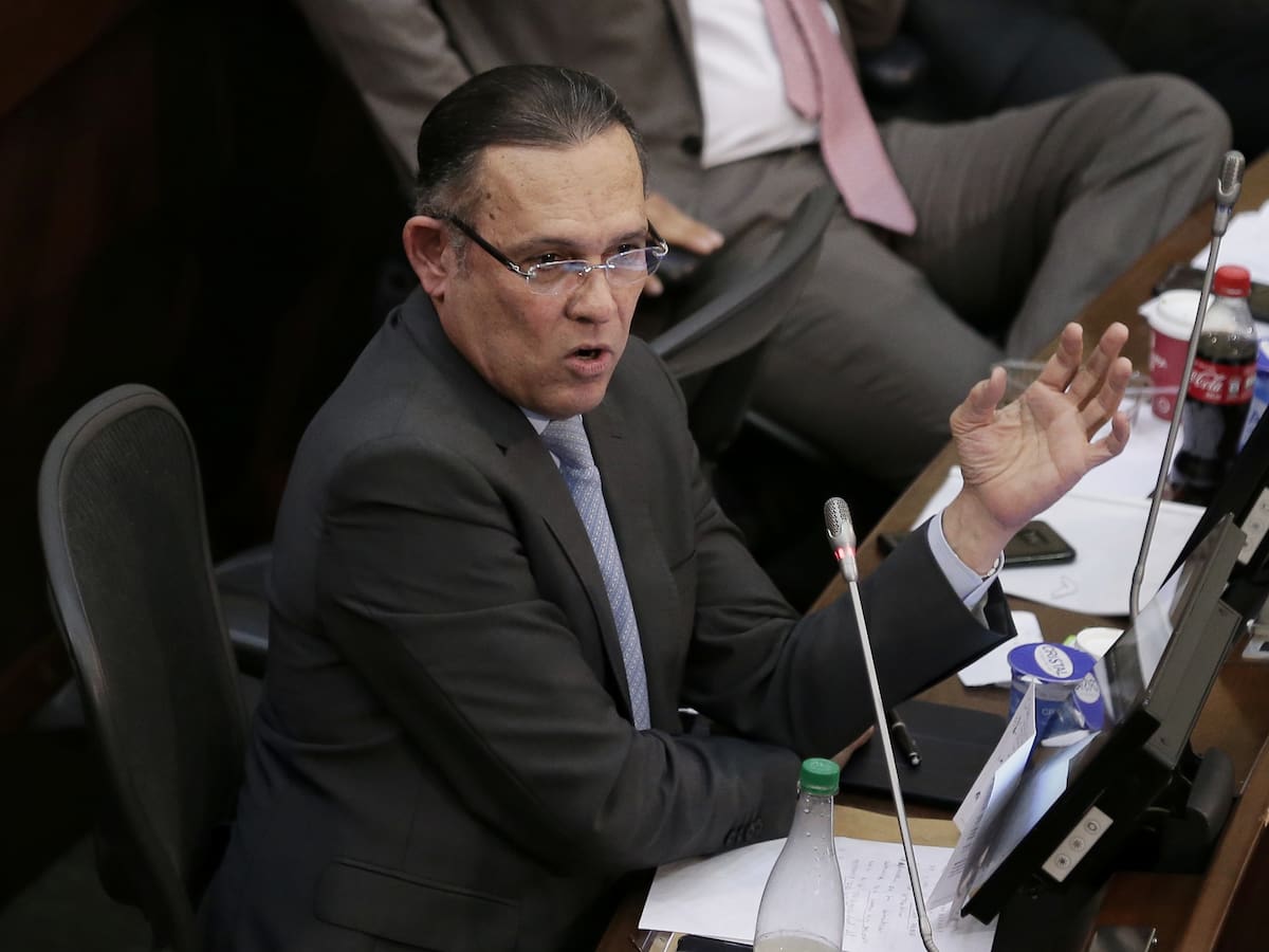 ¿Polémico audio comprometería al senador Efraín Cepeda en una negociación de votos?