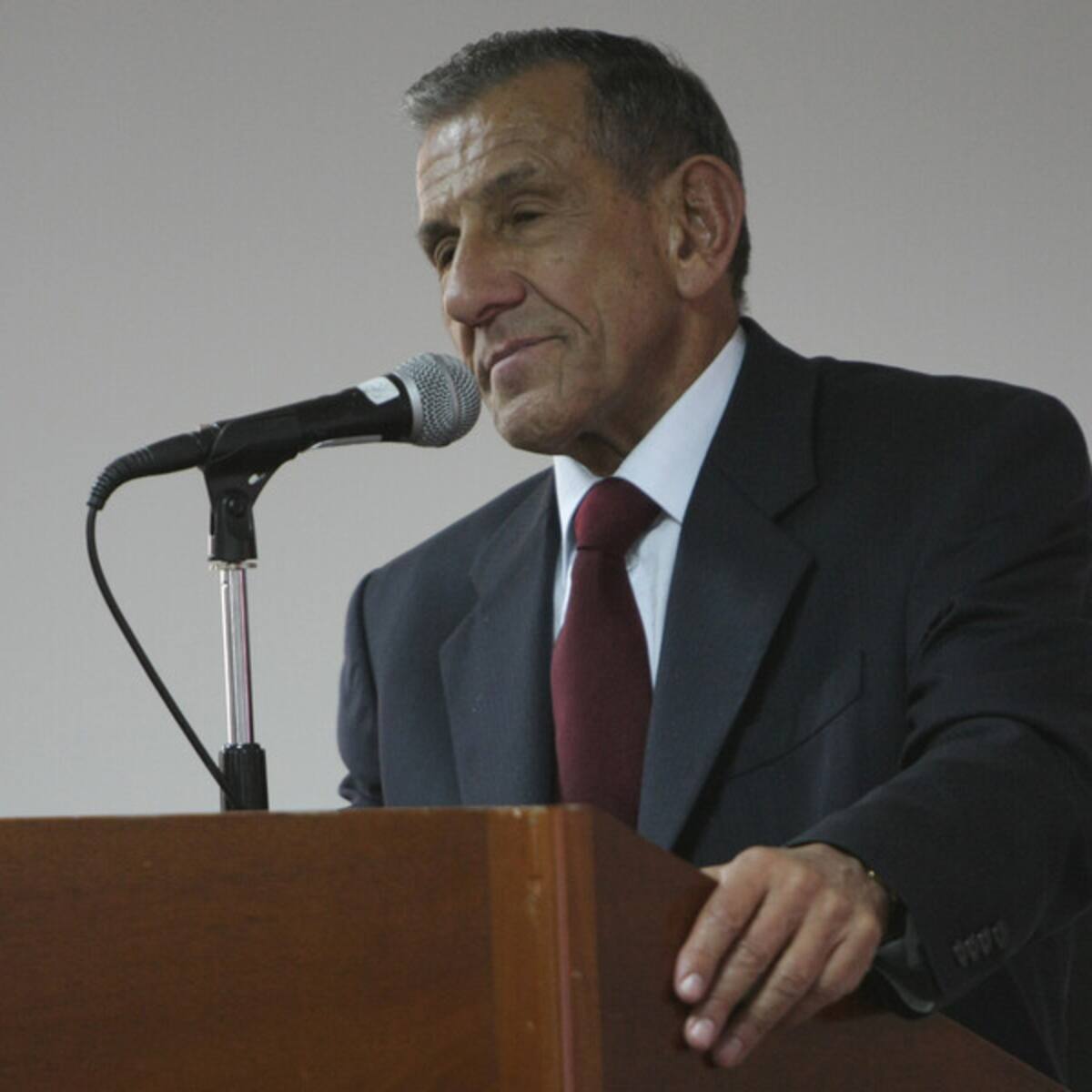 Julio Londoño, designado como miembro de Comisión Asesora de Relaciones Exteriores