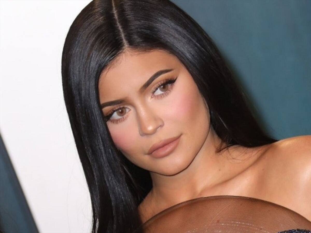 Kylie Jenner invita a votar en Estados Unidos con un posado en bikini