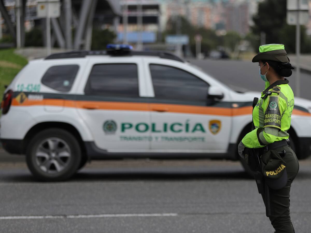 Video: policías que recibieron dinero en Bogotá fueron separadas de su cargo