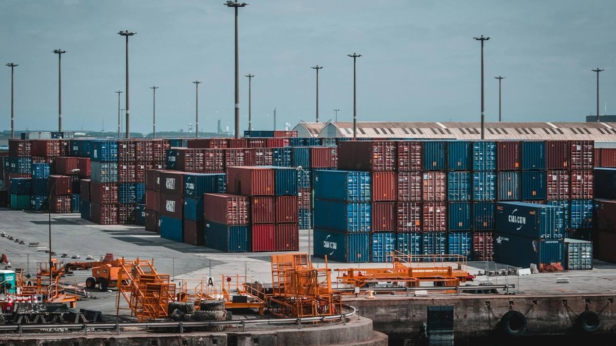 Contrabando de cigarrillos: un delito que fortalece el crimen organizado en Colombia