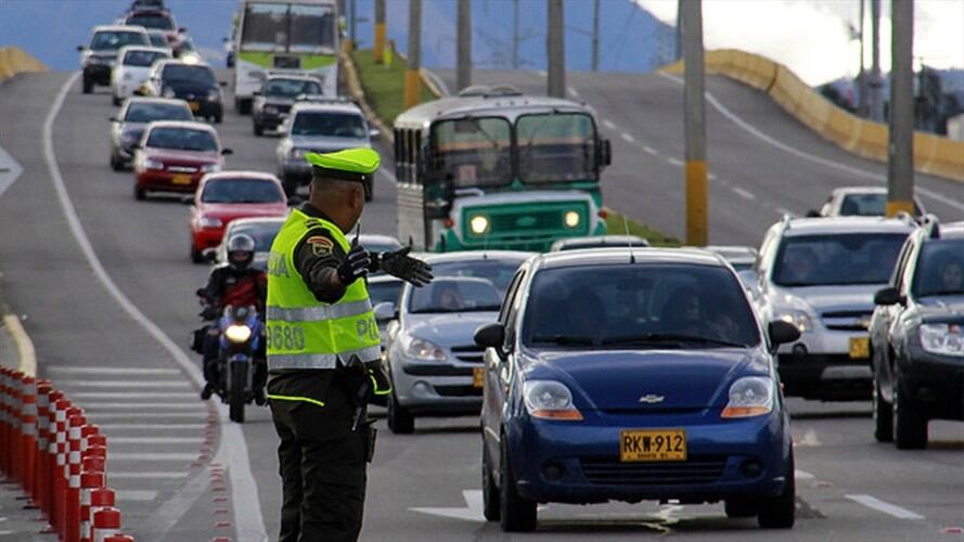 vía Bogotá – Girardot /Imagen de referencia. Foto: Colprensa