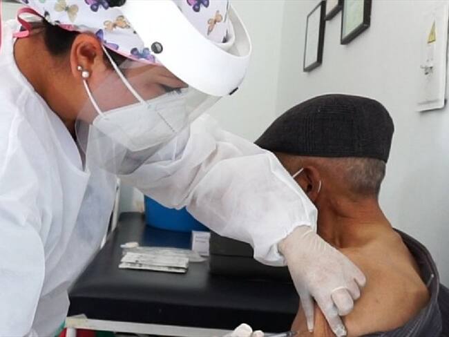 VACUNAS SANTANDER. Foto: Alcaldía de Piedecuesta.