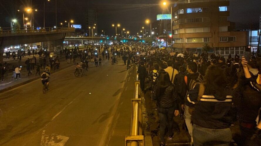 Así opera la movilidad en Bogotá durante una nueva noche de movilizaciones. Foto: Redacción W Radio