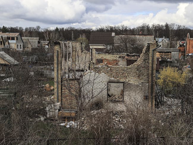 KYIV, UKRAINE - APRIL 17: A view of damage after shelling following Ukrainian forces regained control in Moshun village in the north of Kyiv, the capital of Ukraine on April 17, 2022. (Photo by Metin Aktas/Anadolu Agency via Getty Images)