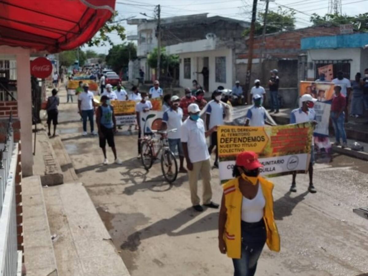Pobladores de La Boquilla protestan contra fallo que les anuló título colectivo
