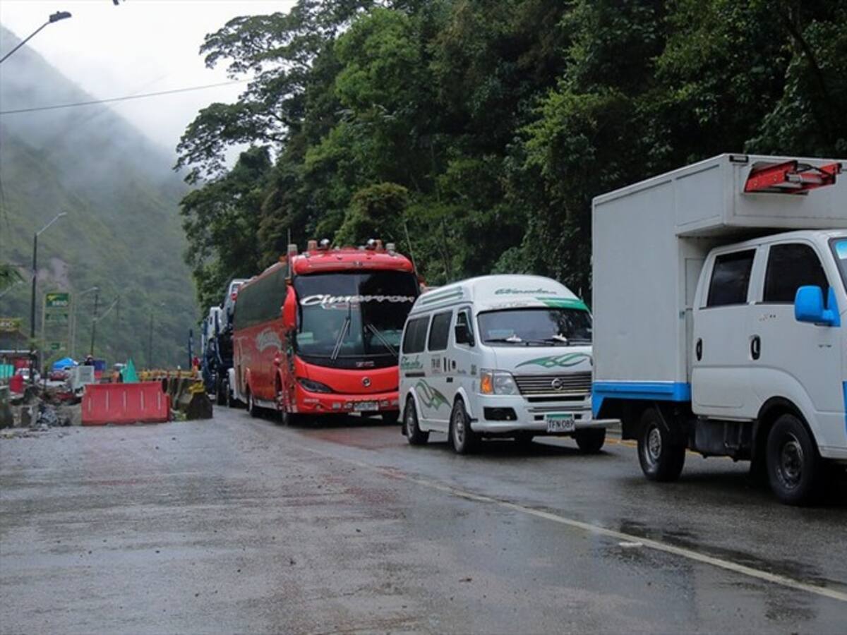 Gobierno implementó medidas para atender problemas en la vía Gigante - Garzón en Huila