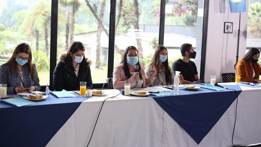 Jóvenes que contraten con la Gobernación de Caldas no deberán pagar estampillas. Foto: Enviada desde la Gobernación de Caldas.